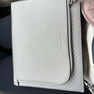 Calvin Klein Light Gray Textured Shoulder Bag